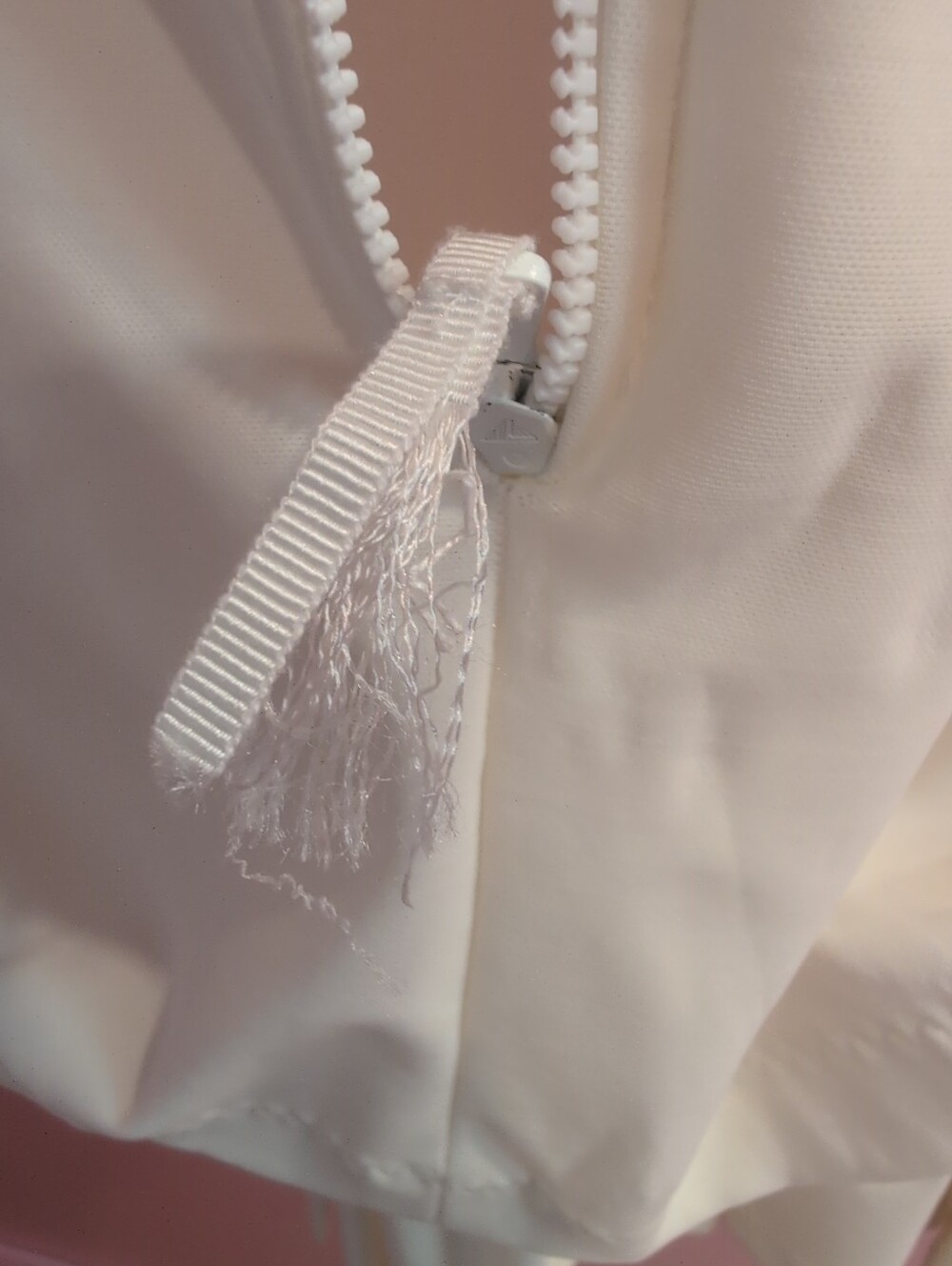 D&G - Picture 8 of 8